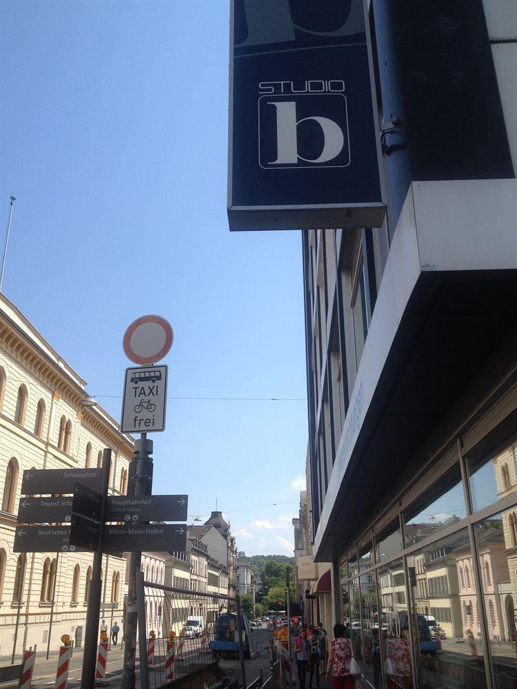 Business One 3*