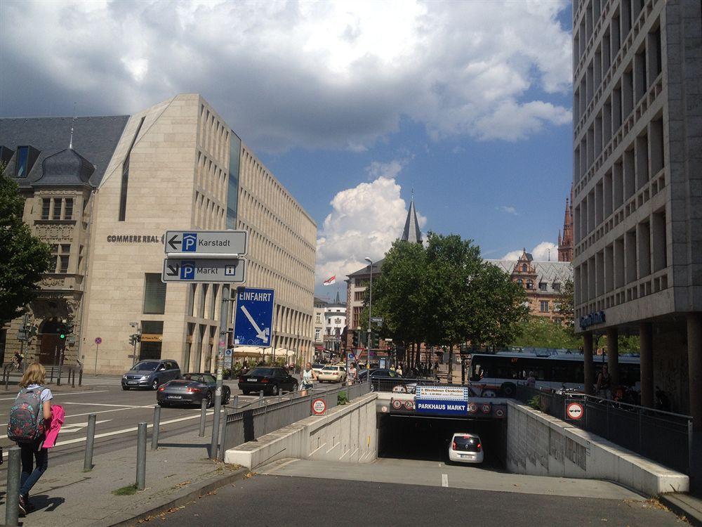 Business One Hotel
